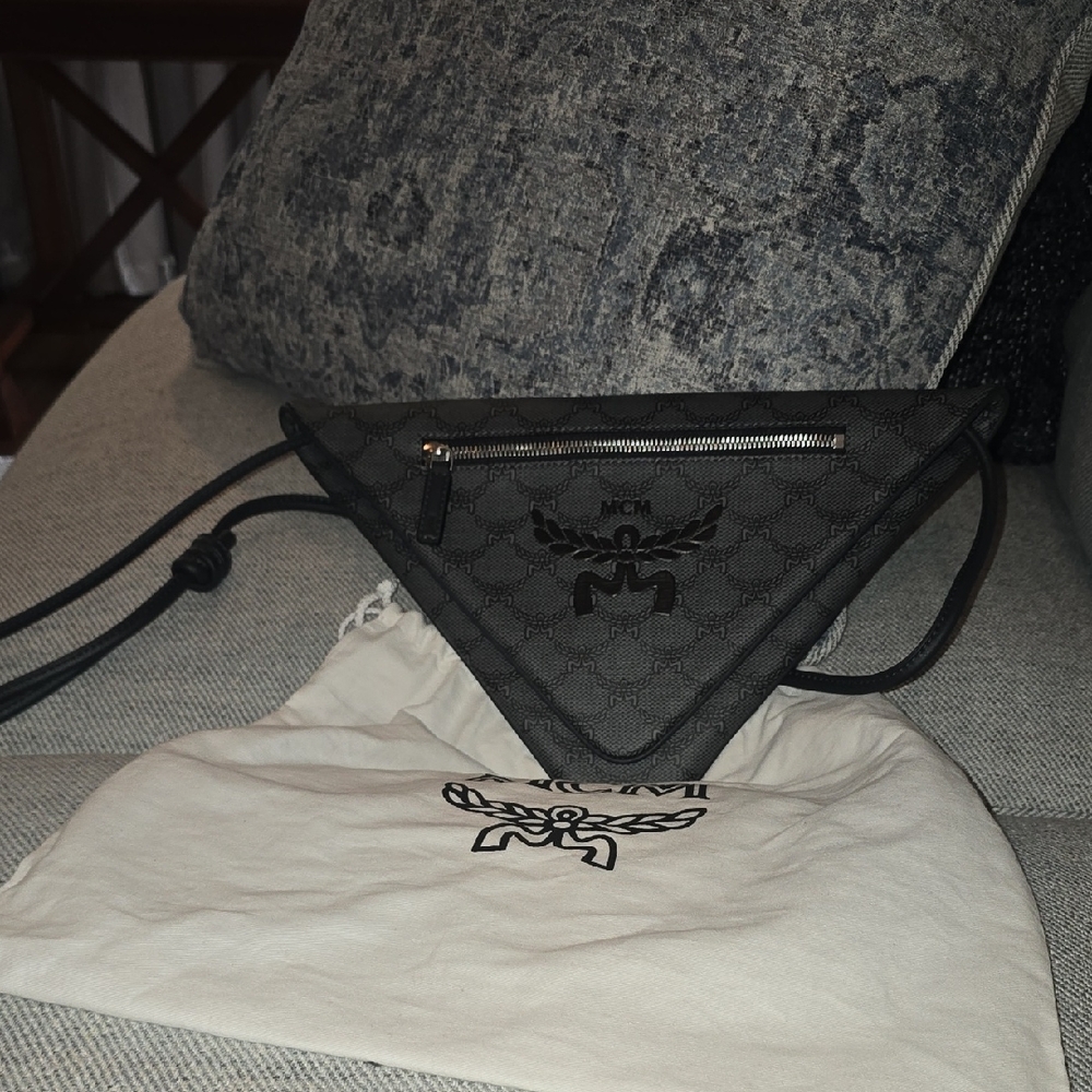 NEW MCM Black Triangular Logo-Print Leather Crossbody